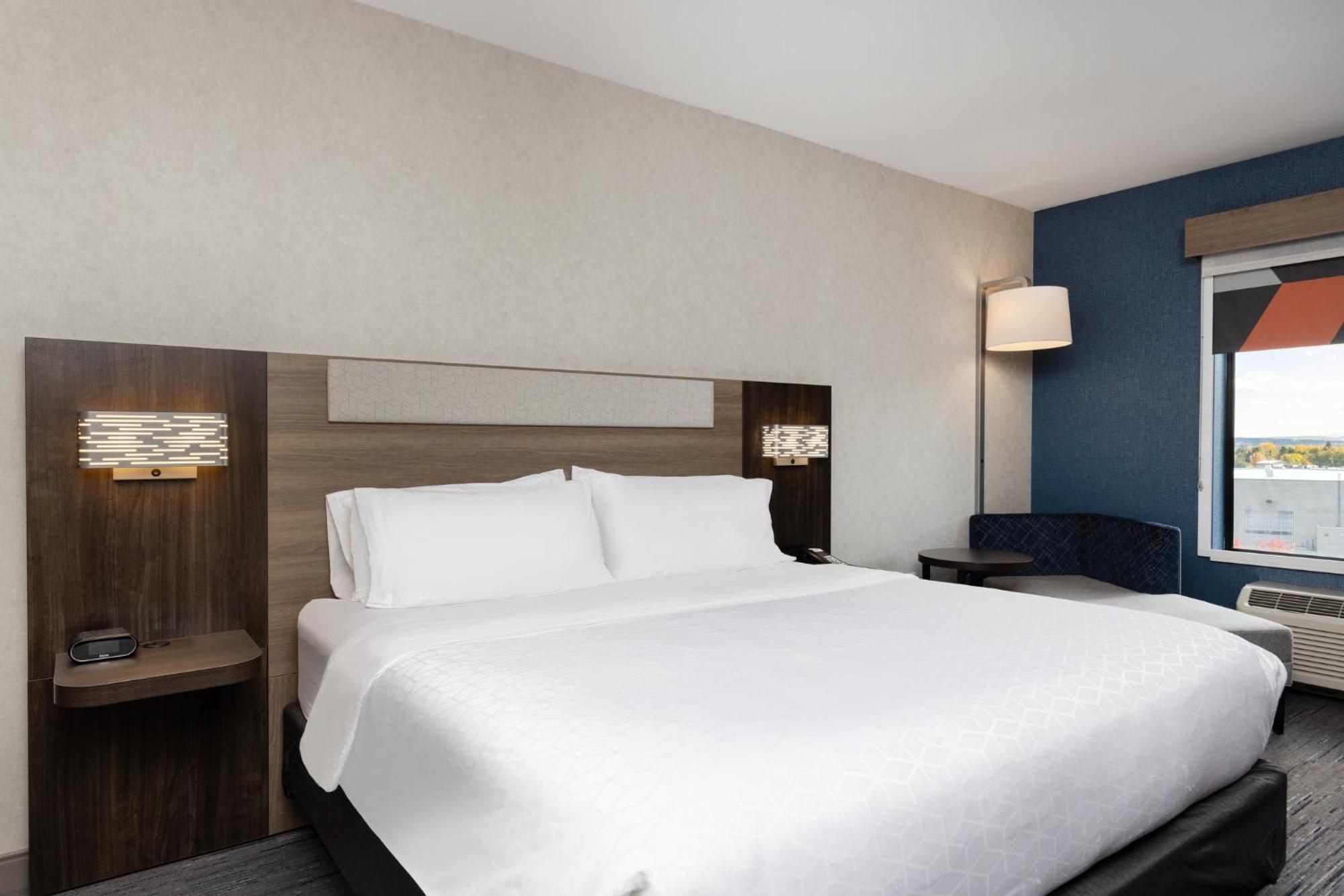 Holiday Inn Express And Suites Missoula By Ihg Екстер'єр фото